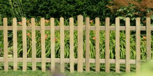 4ft-x-3ft-Height-Traditional-Charm-Picket-Fence