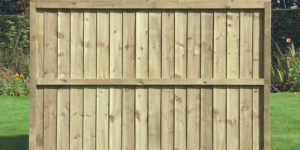 6ft-x-4ft-Featheredge-Closeboard-Fence-Panel-700x484
